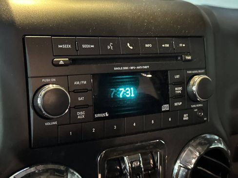 Used 2016 Jeep Wrangler Unlimited Sport w/ Quick Order Package 24S image 17