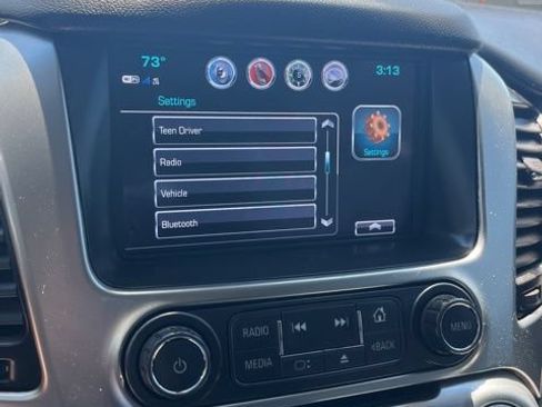 Used 2018 Chevrolet Suburban LT AWD/4WD image 52