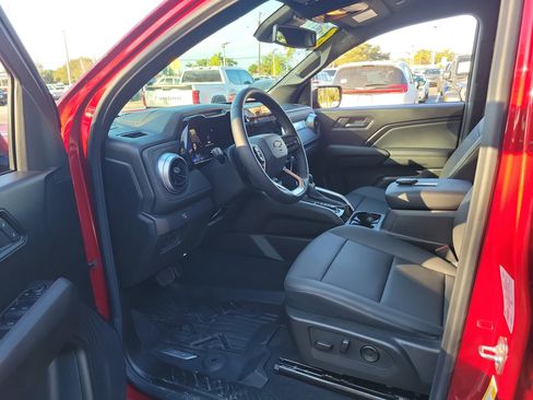 Used 2026 Chevrolet Colorado LT w/ LT Convenience Package image 21