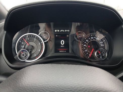 Used 2024 RAM 3500 Tradesman w/ Chrome Appearance Group image 16