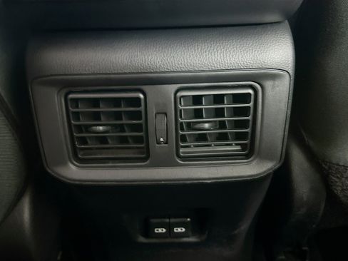 Used 2024 Toyota RAV4 XLE image 27