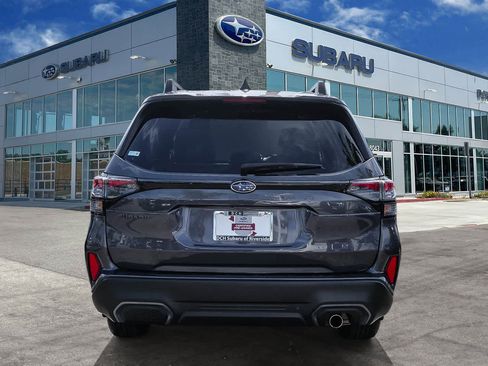 Certified 2025 Subaru Forester Limited image 3