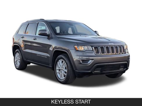 Used 2018 Jeep Grand Cherokee Laredo image 2