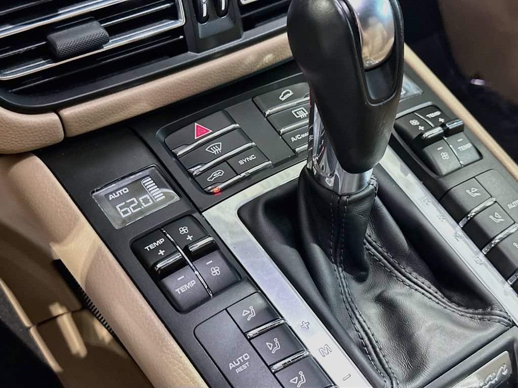 Used 2020 Porsche Macan Turbo w/ Premium Package Plus (PF3) AWD/4WD image 16