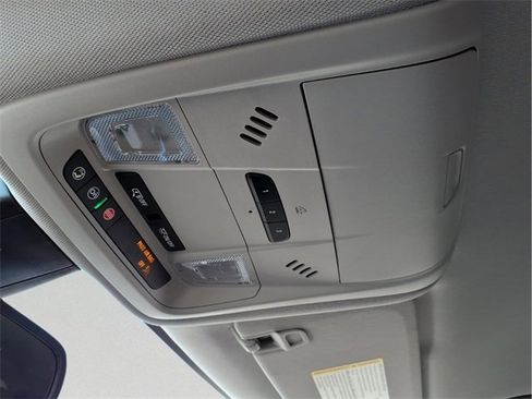 Certified 2024 Chevrolet Blazer LT w/ Convenience Package image 25