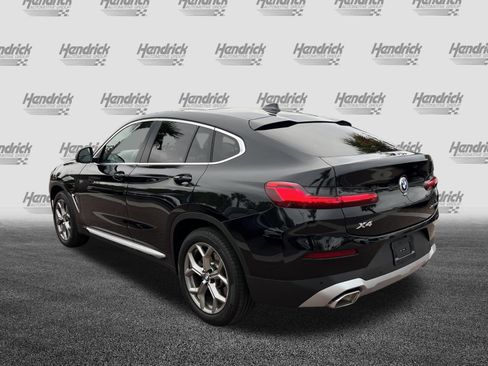 Certified 2025 BMW X4 xDrive30i image 8