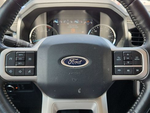 Used 2024 Ford Expedition XL AWD/4WD image 12