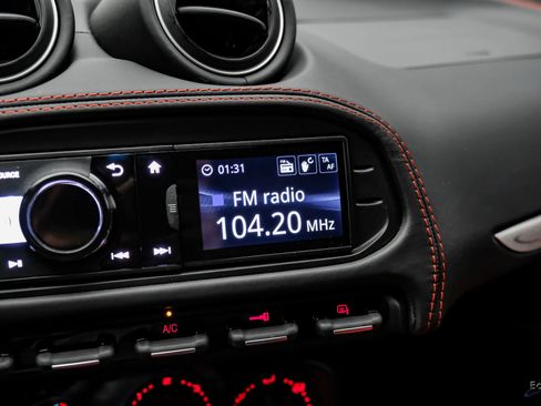 Used 2015 Alfa Romeo 4C Coupe w/ Leather Interior Group image 61