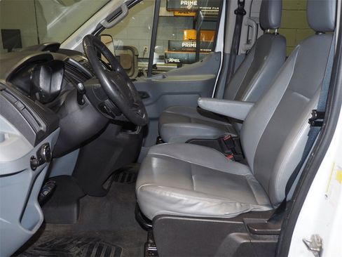 Used 2016 Ford Transit 350 XL image 5
