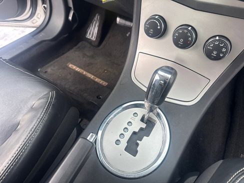 Used 2009 Chrysler Sebring Limited image 15