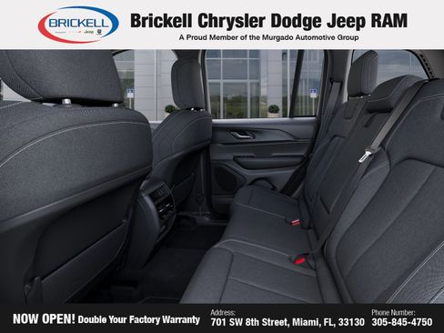 New 2025 Jeep Grand Cherokee Laredo X image 23