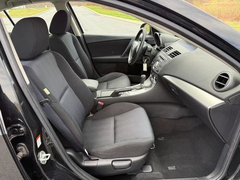 Used 2010 MAZDA MAZDA3 i Touring image 16