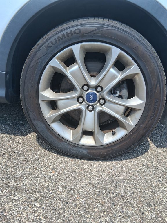 Used 2015 Ford Escape SE FWD image 30