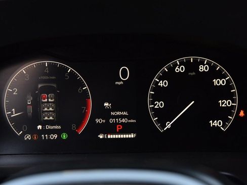 Certified 2025 Honda Pilot Touring image 12