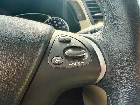 Used 2019 INFINITI QX60 Luxe w/ Essential Package image 18