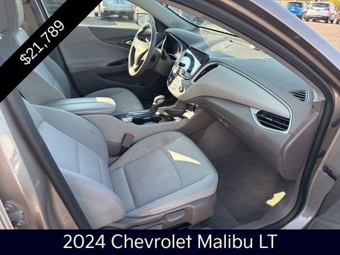 Used 2024 Chevrolet Malibu LT image 36