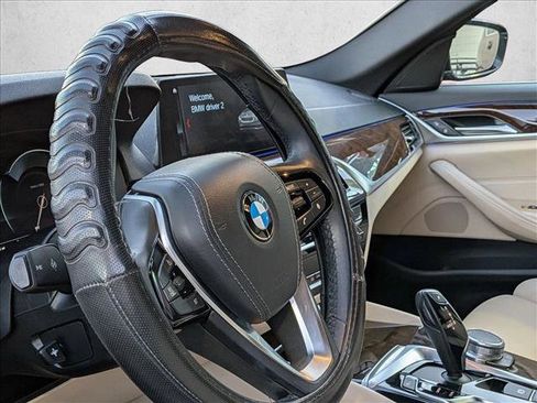 Used 2018 BMW 530i image 9