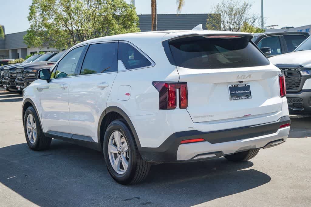 Used 2026 Kia Sorento LX FWD image 6