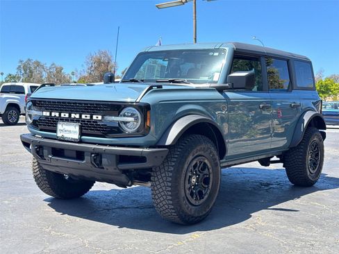 Certified 2022 Ford Bronco Wildtrak AWD/4WD image 4