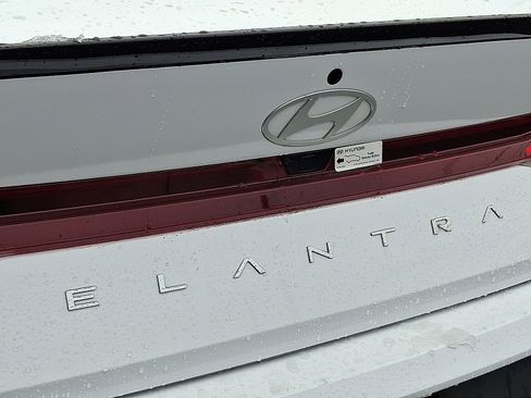 Certified 2025 Hyundai Elantra Sport image 30