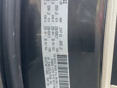 Used 2020 Chrysler Pacifica Touring-L Plus image 27