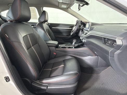 Used 2024 Nissan Altima 2.5 SR FWD image 29