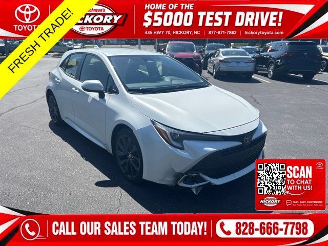 Used 2024 Toyota Corolla XSE FWD image 1