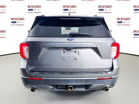 Used 2021 Ford Explorer XLT w/ Equipment Group 202A image 7