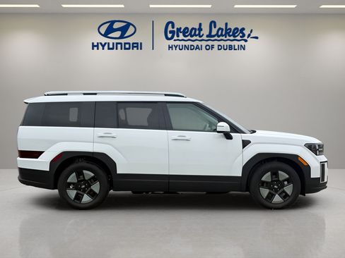 Used 2026 Hyundai Santa Fe SEL FWD image 6