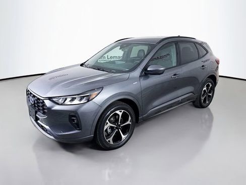 Used 2024 Ford Escape ST-Line Select w/ Tech Pack #2 image 3