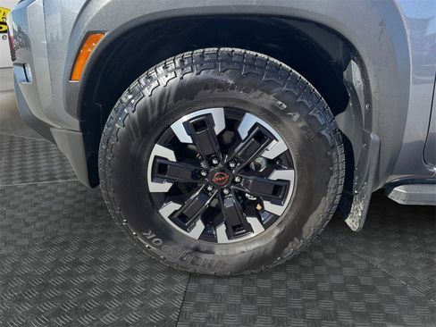 Used 2024 Nissan Frontier Pro-X image 14