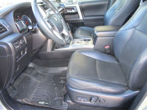 Used 2016 Toyota 4Runner Limited image 19