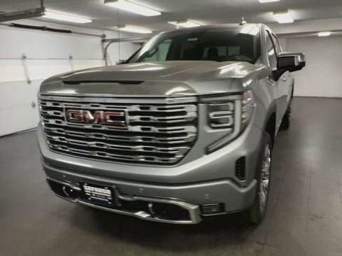 New 2026 GMC Sierra 1500 Denali w/ Denali Reserve Package AWD/4WD image 3