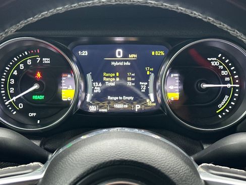 Used 2021 Jeep Wrangler Unlimited Sahara image 24