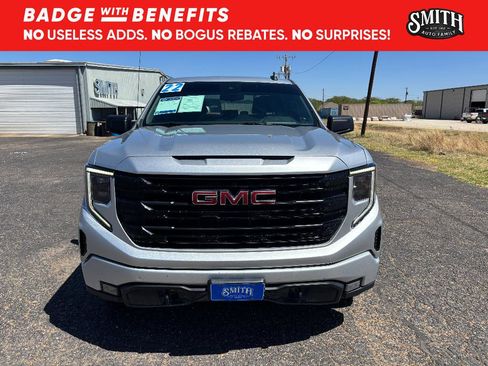 Used 2022 GMC Sierra 1500 Elevation image 3