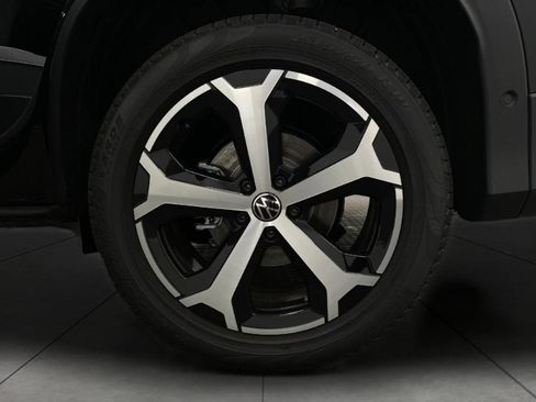 New 2026 Volkswagen Tiguan SE AWD/4WD image 12