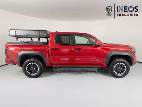Used 2024 Toyota Tacoma TRD Off-Road w/ TRD Off Road Upgrade Package AWD/4WD image 6