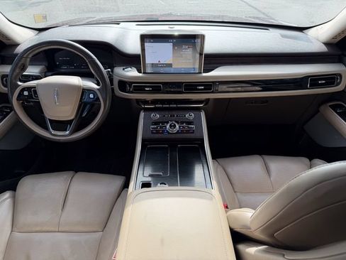 Used 2020 Lincoln Aviator Reserve w/ Equipment Group 202A AWD/4WD image 17