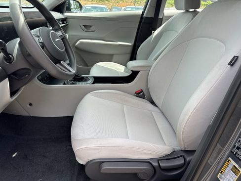 Used 2026 Hyundai Kona SE AWD/4WD image 9
