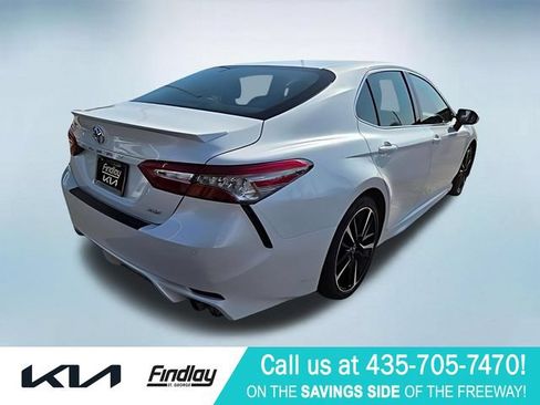 Used 2018 Toyota Camry XSE FWD image 4