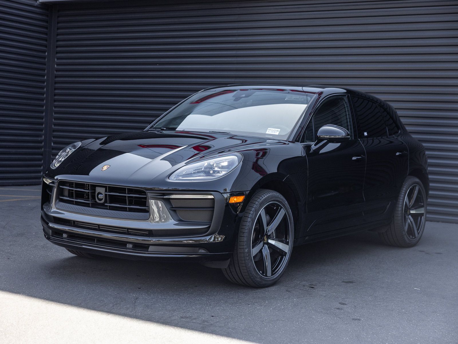Certified 2026 Porsche Macan Turbo AWD/4WD image 1