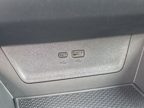 Used 2025 Chevrolet Equinox LT w/ Convenience Package II FWD image 30