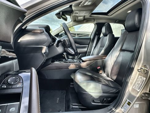 Used 2022 MAZDA CX-30 2.5 Turbo w/ Premium Package image 11