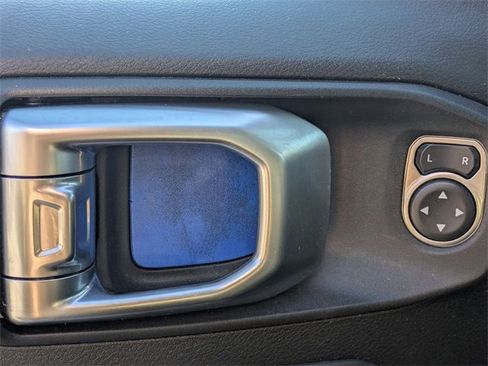 Used 2019 Jeep Wrangler Unlimited Sport S image 13