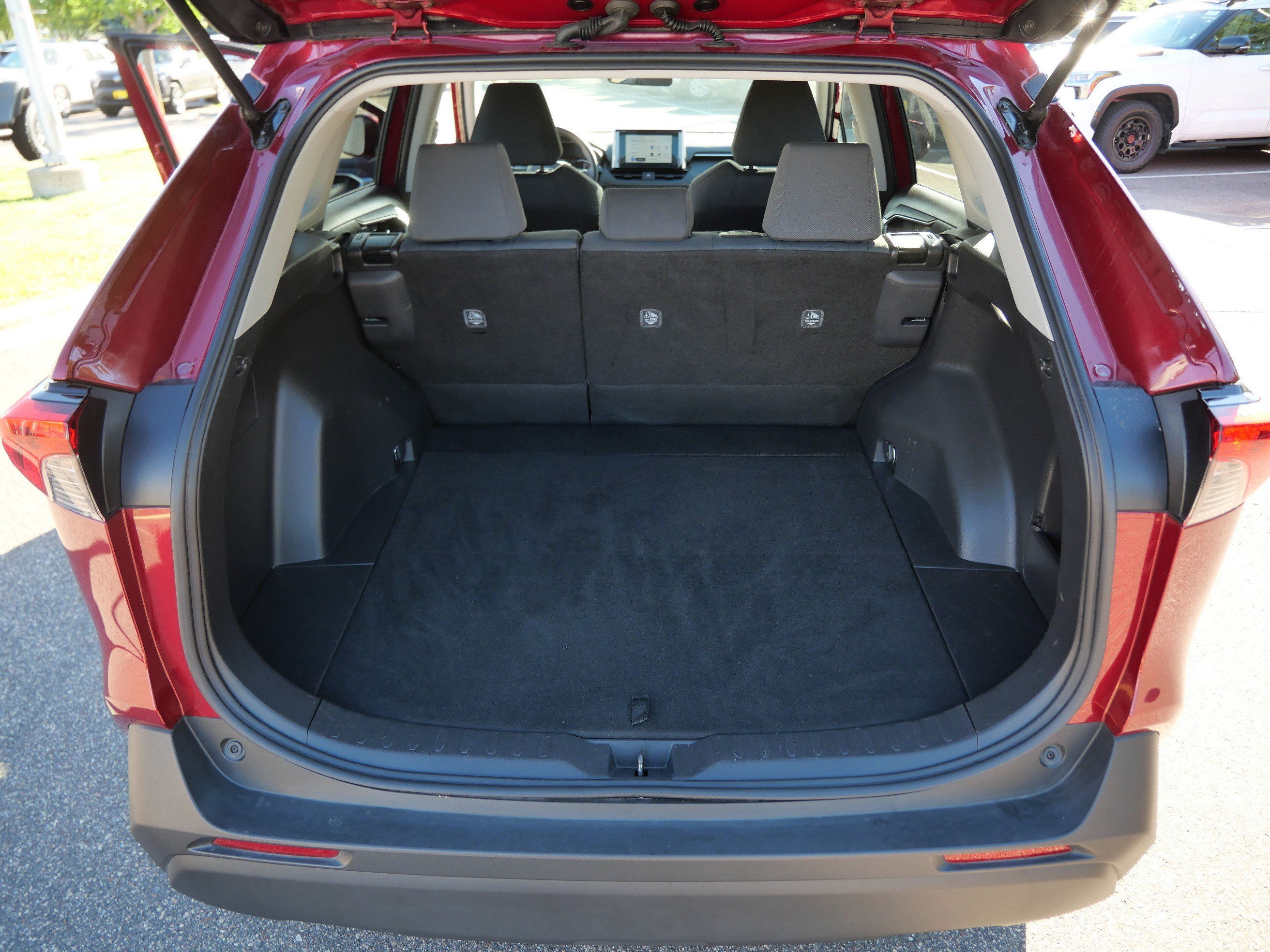 Certified 2025 Toyota RAV4 XLE AWD/4WD image 19