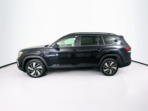 Used 2024 Volkswagen Atlas SE FWD image 4