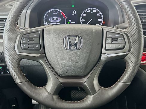 Certified 2025 Honda Ridgeline TrailSport image 8