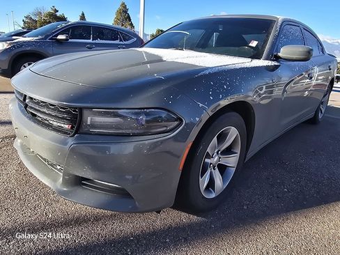 Used 2018 Dodge Charger SXT Plus image 2