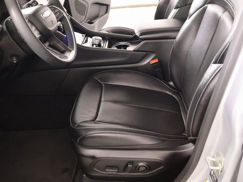 Used 2024 Jeep Grand Cherokee L Limited w/ Luxury Tech Group II image 12