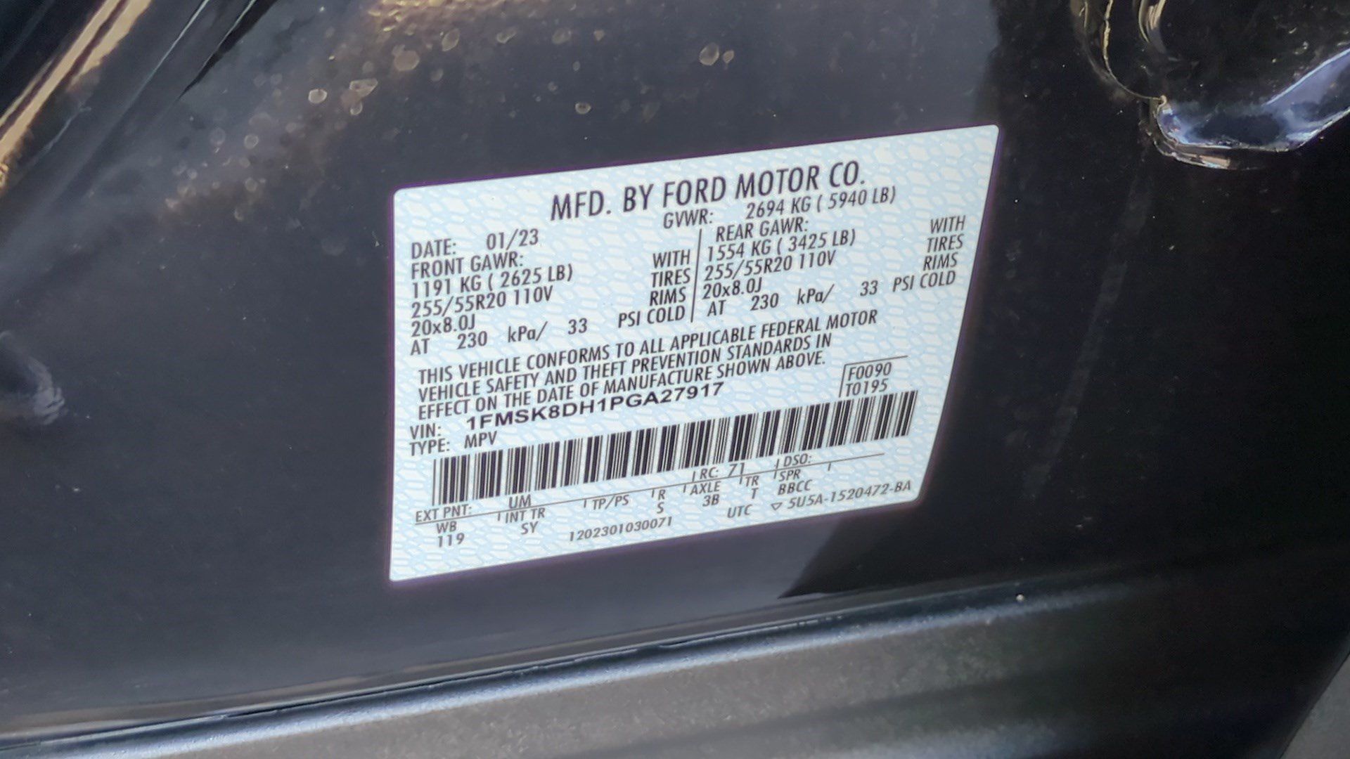 Used 2023 Ford Explorer XLT w/ Equipment Group 202A AWD/4WD image 35